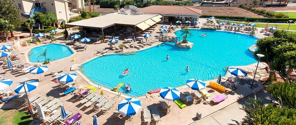 Lägenhetshotell Makronisos Village 3*
