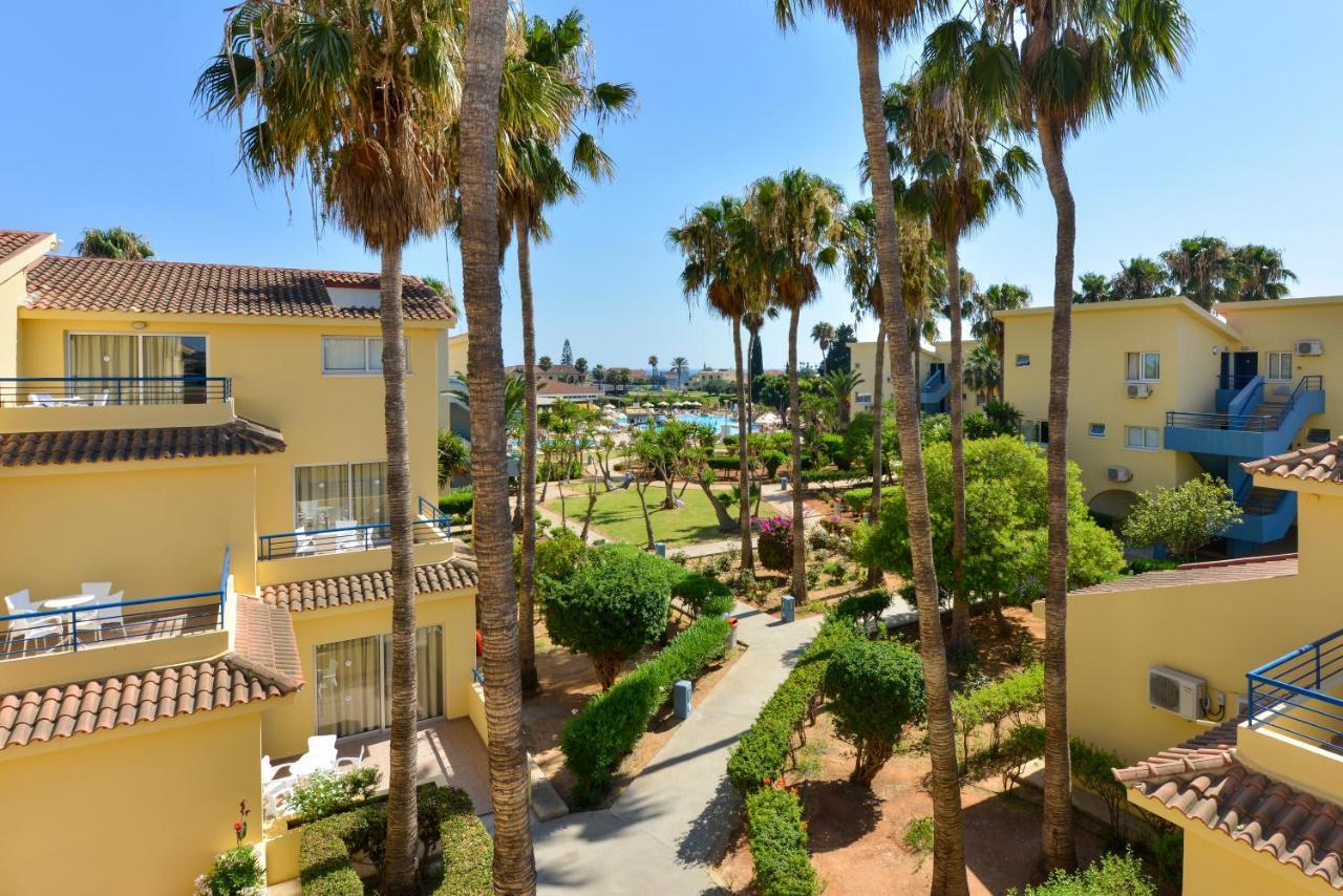 Makronisos Village 3* Ayia Napa